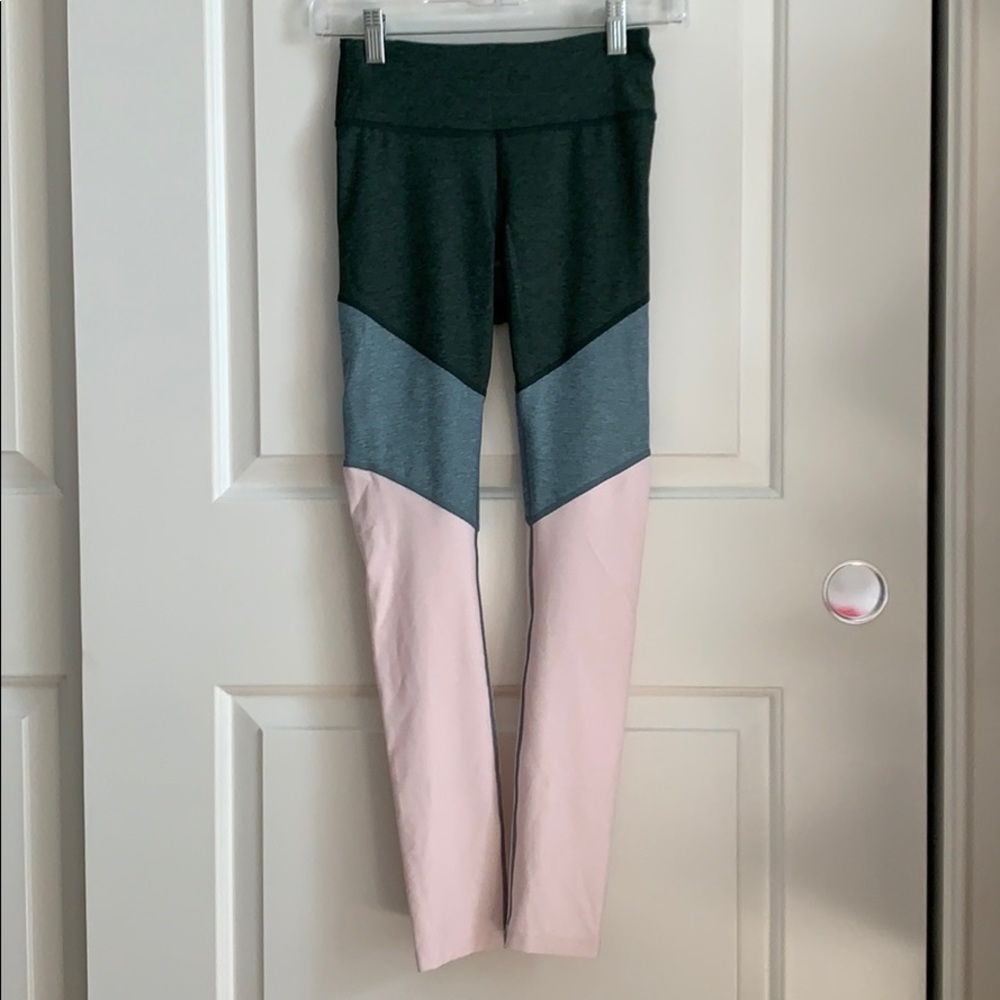 Outdoor Voices tri-color leggings in XS